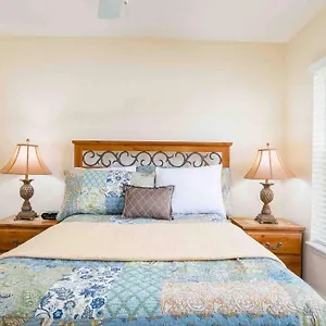 5 Bedroom, 7 Bed , 3 Bathroom Midterm With Pool And Game Room, Near Davenport